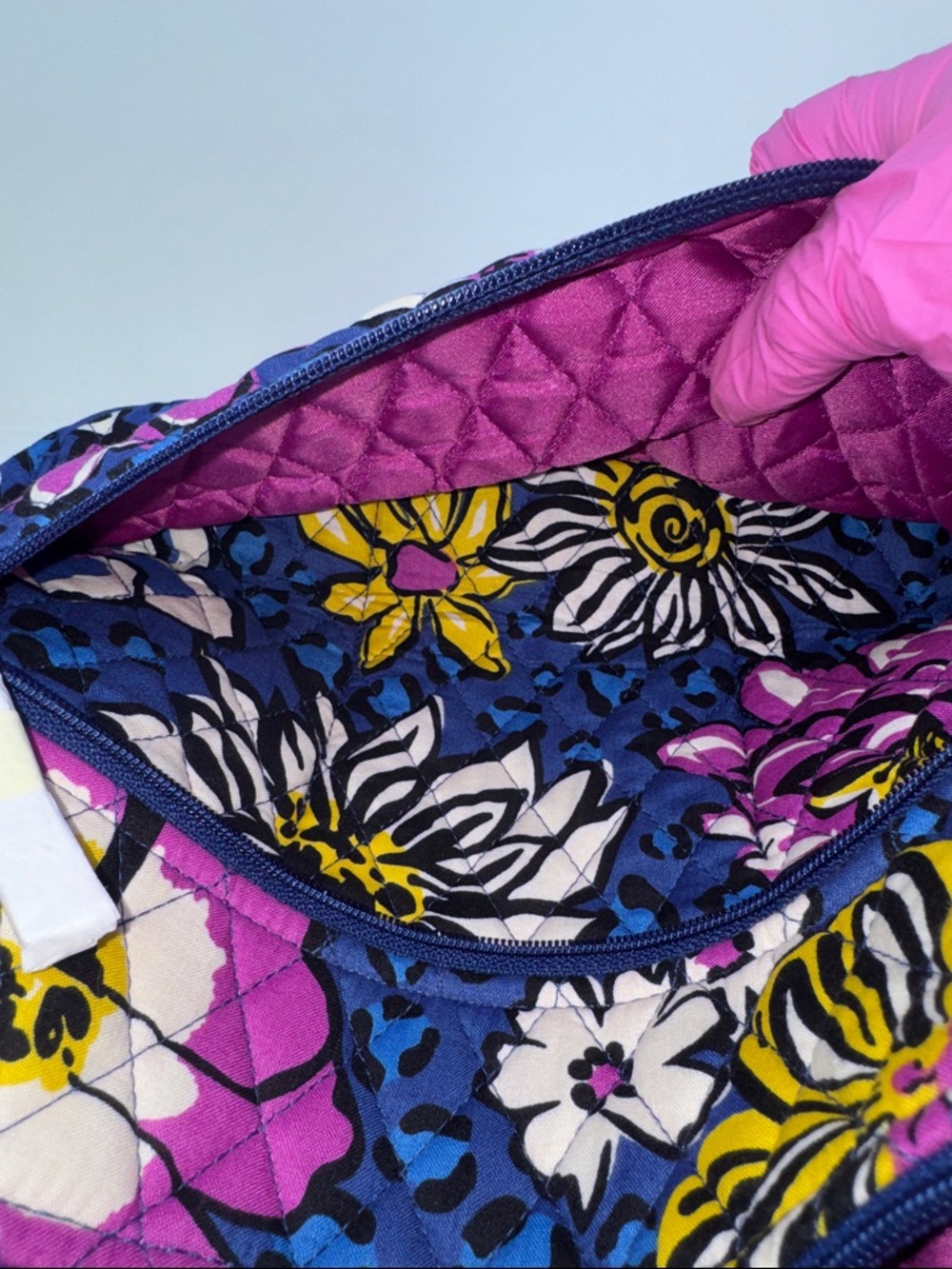 Vera Bradley Quilted Crossbody African Violet Retired - Picture 8 of 10